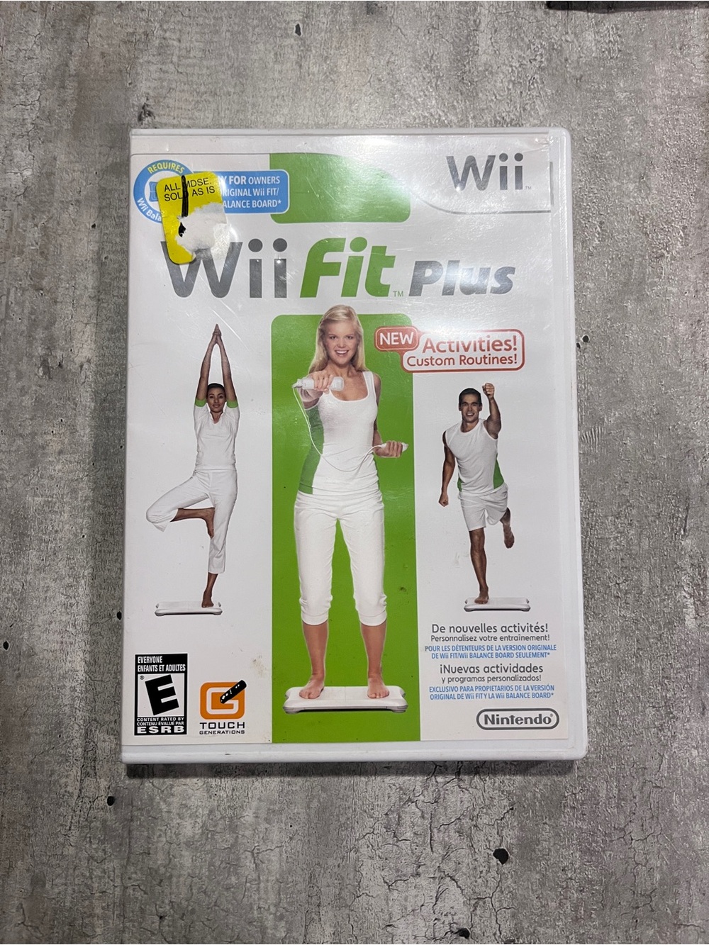 Nintendo Wii Fit Plus - White with Green Accents